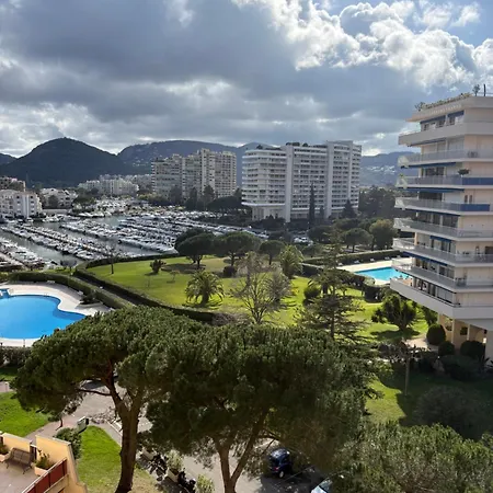 Vue Marina , Jolie Standing Climatise , Piscine , 10 Minutes De Cannes