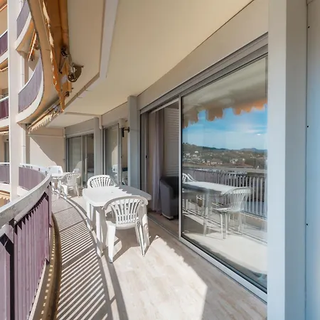 Vue Marina , Jolie Standing Climatise , Piscine , 10 Minutes De Cannes Apartment