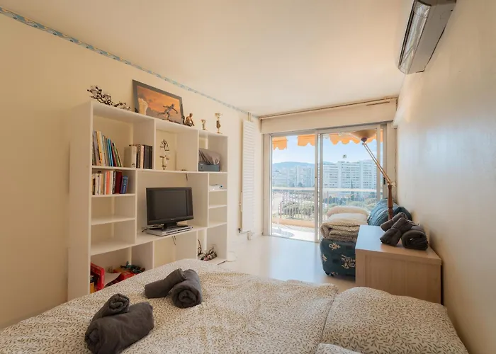Appartamento Vue Marina , Jolie Standing Climatisé , Piscine , 10 Minutes De Cannes
